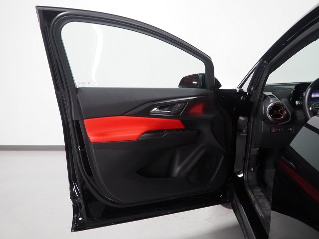 Used 2024 Chevrolet Equinox EV RS FWD image 57
