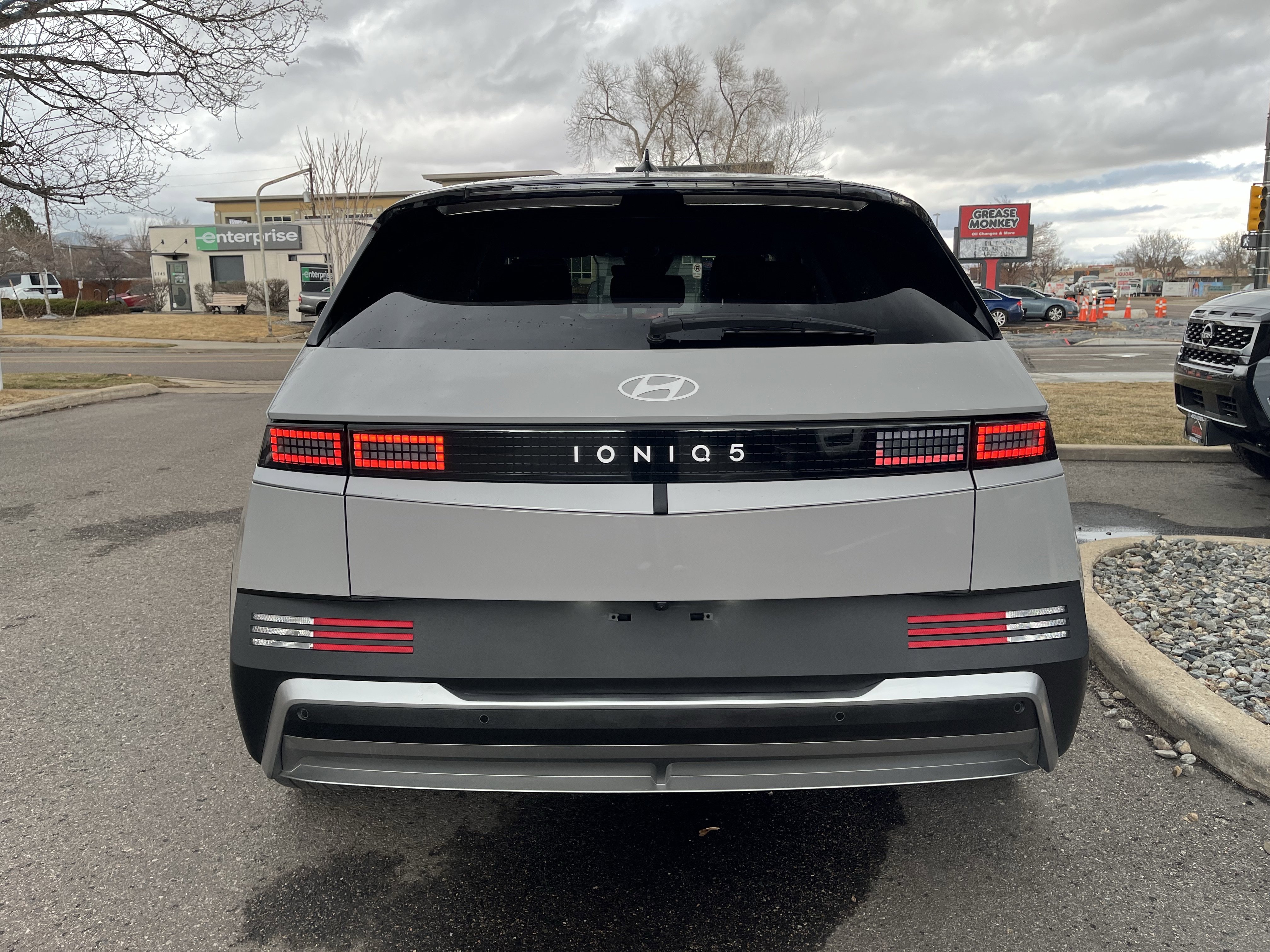 Used 2025 Hyundai Ioniq 5 SE image 7