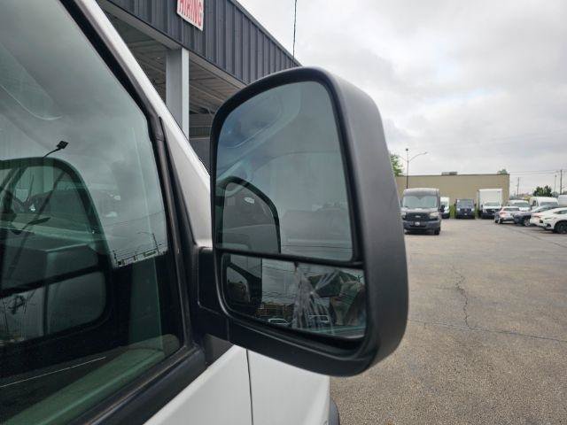 Used 2018 Chevrolet Express 2500 w/ Driver Convenience Package RWD image 24