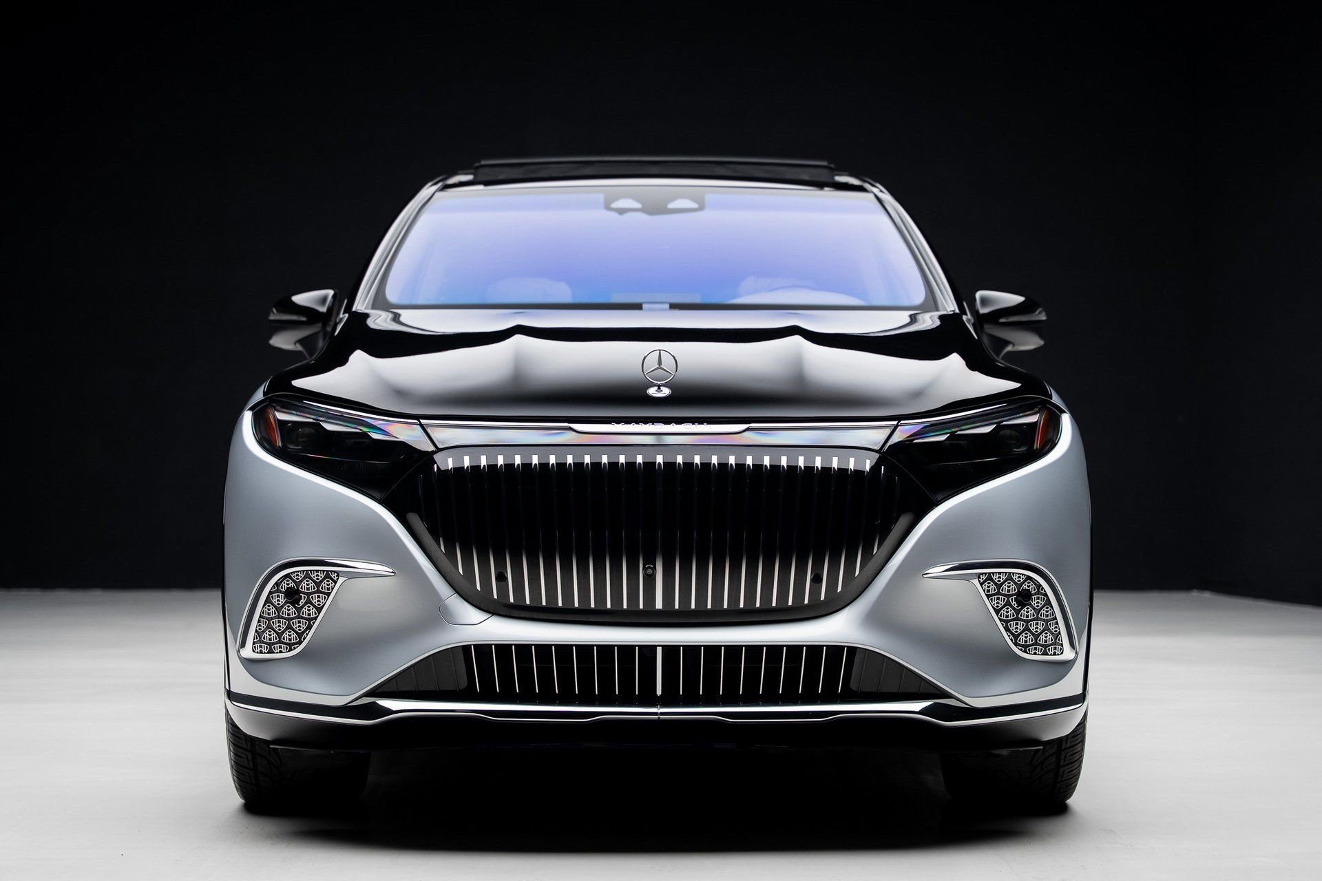 Used 2024 Mercedes-Benz Maybach EQS 680 4MATIC image 7