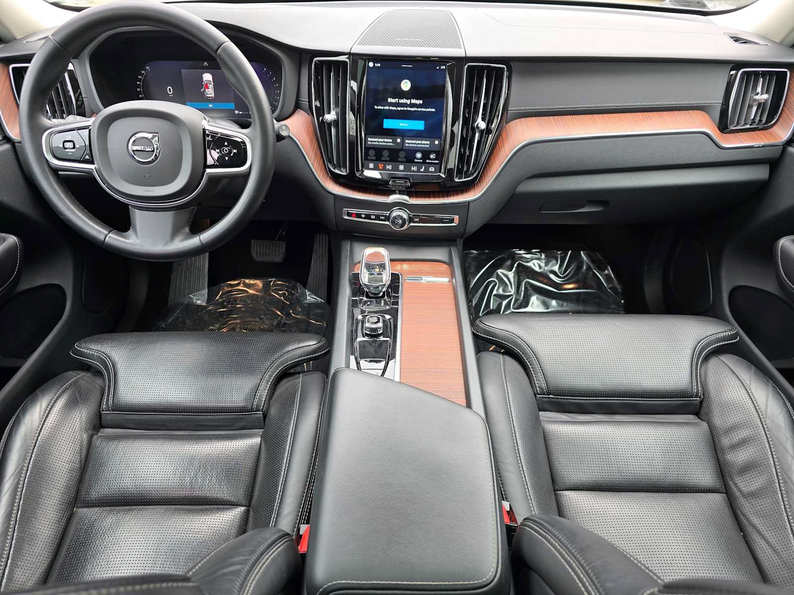 Certified 2023 Volvo XC60 B5 Ultimate AWD/4WD image 19