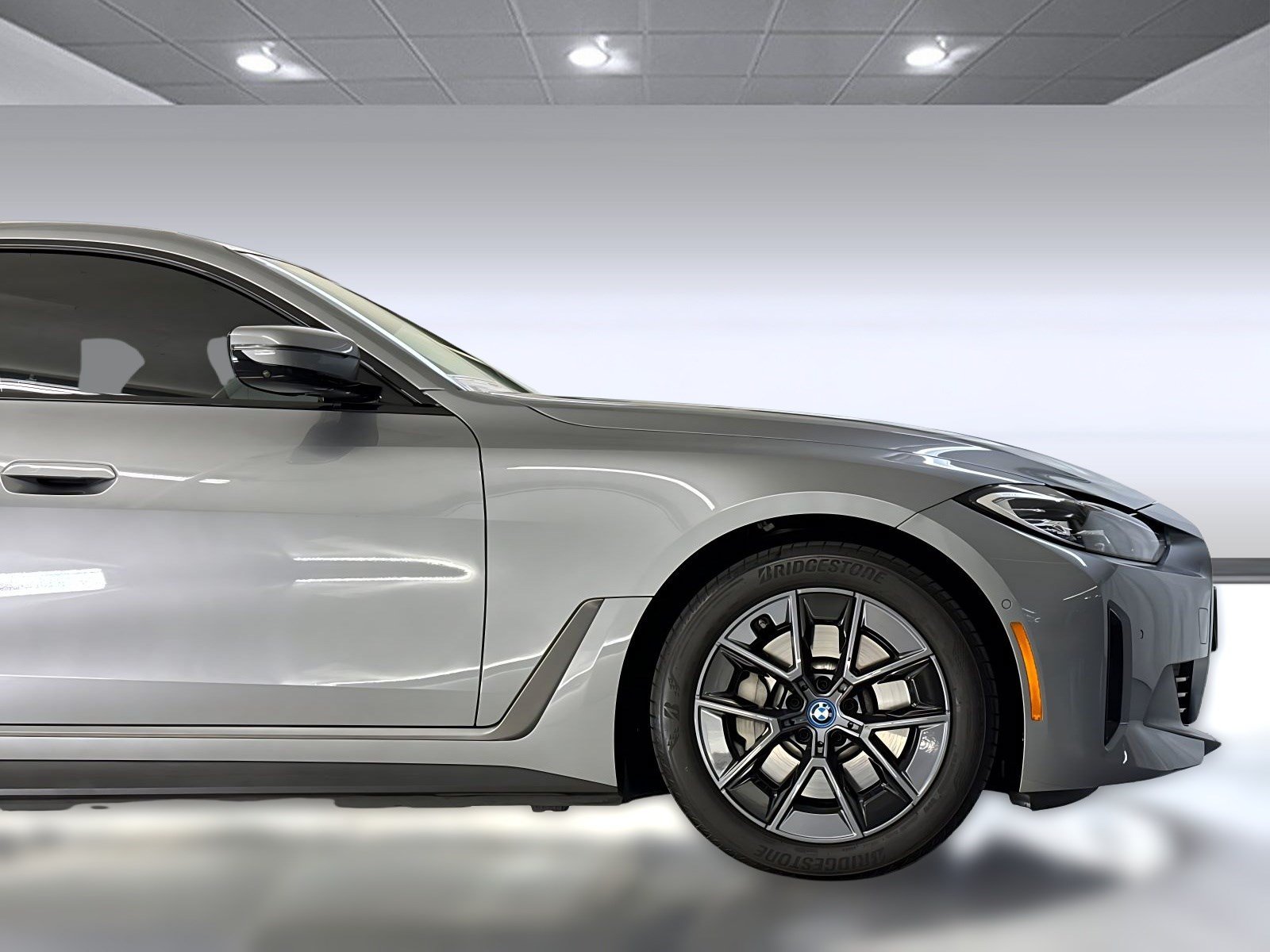 Used 2023 BMW i4 eDrive40 w/ Premium Package RWD image 34