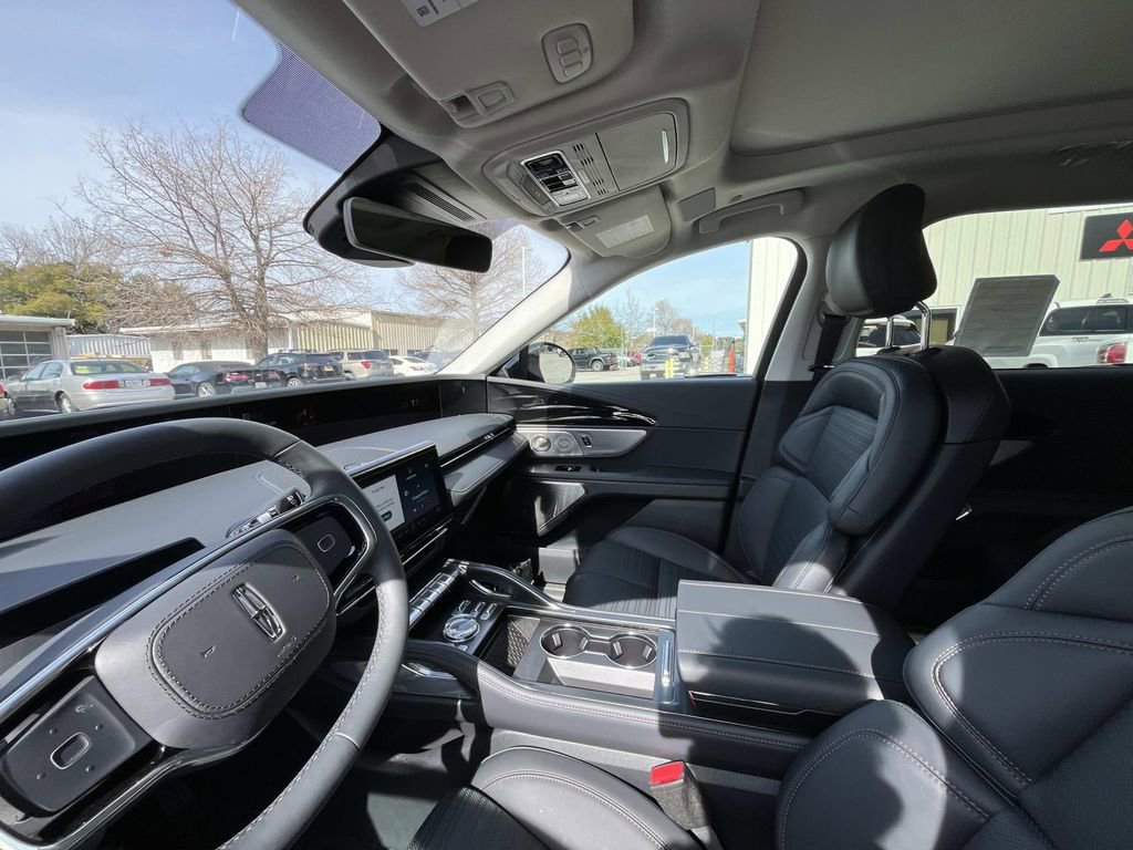 New 2026 Lincoln Nautilus Reserve image 9