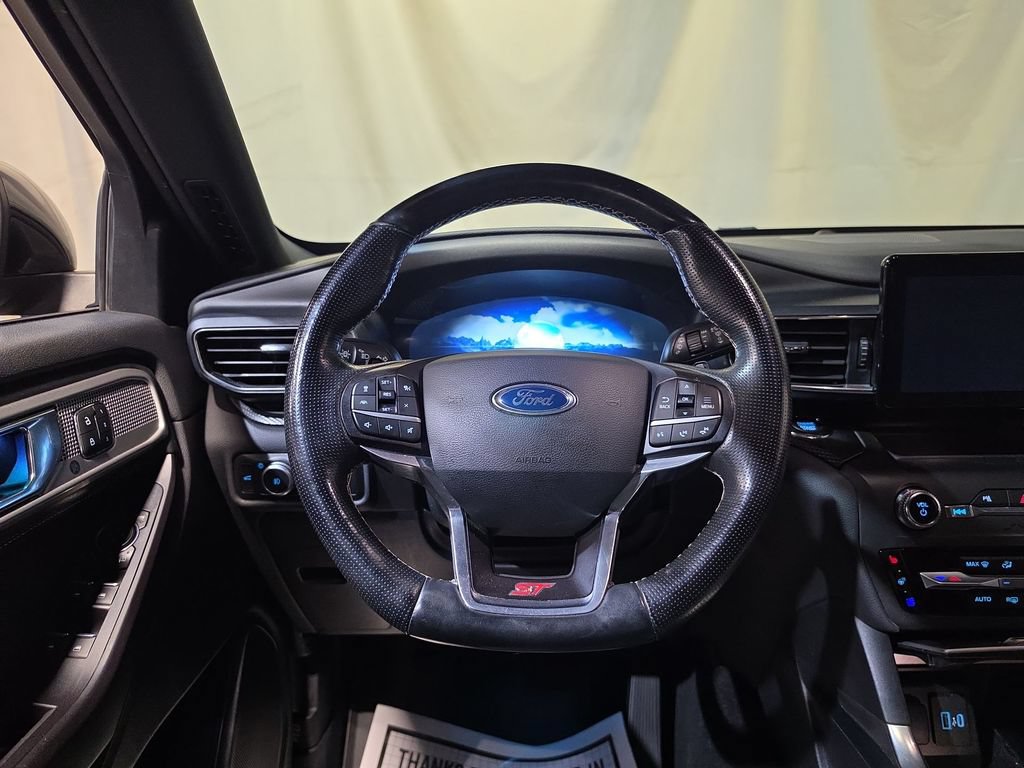 Used 2020 Ford Explorer ST AWD/4WD image 11