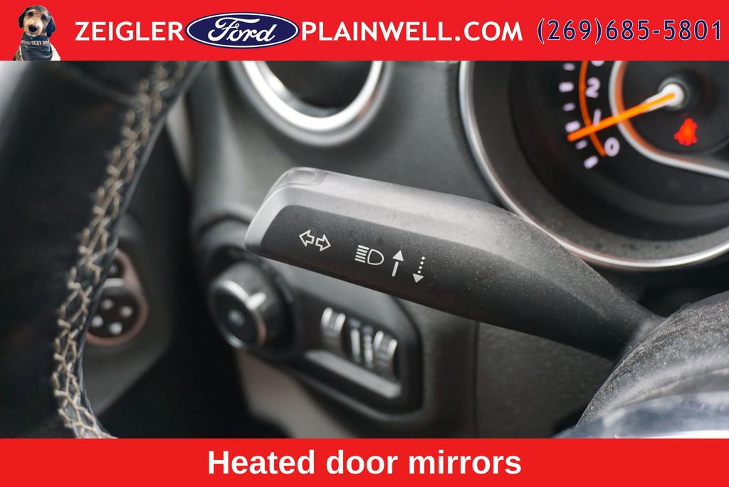 Used 2020 Jeep Wrangler Unlimited Sahara w/ Dual Top Group AWD/4WD image 23