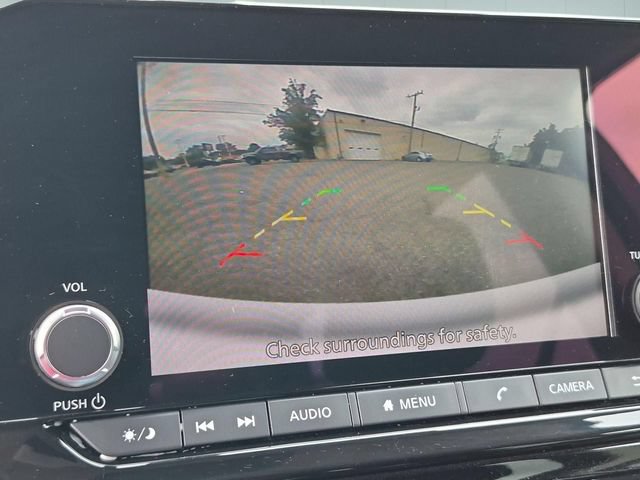 Used 2024 Nissan Pathfinder SV AWD/4WD image 24