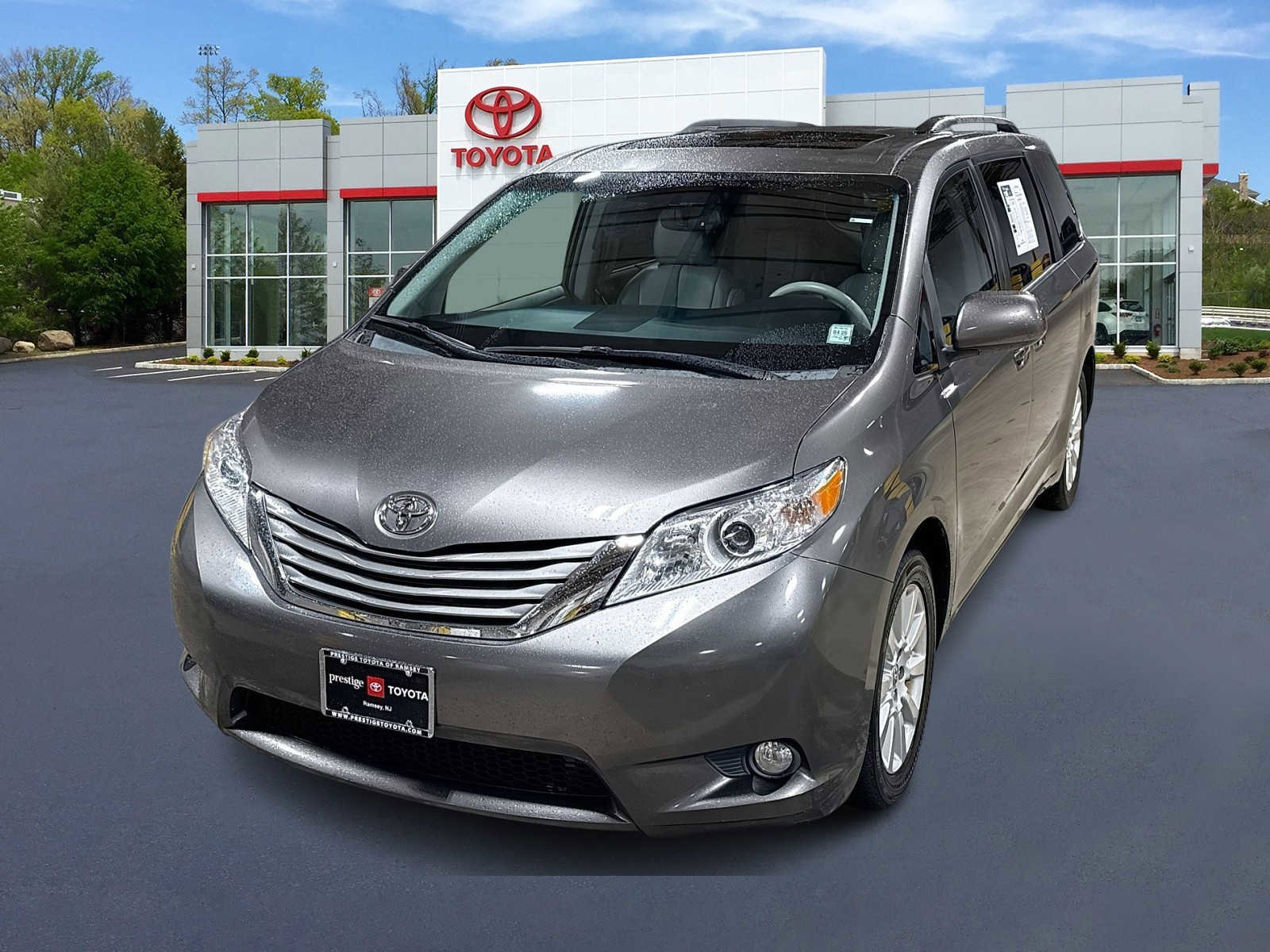 Used 2013 Toyota Sienna XLE