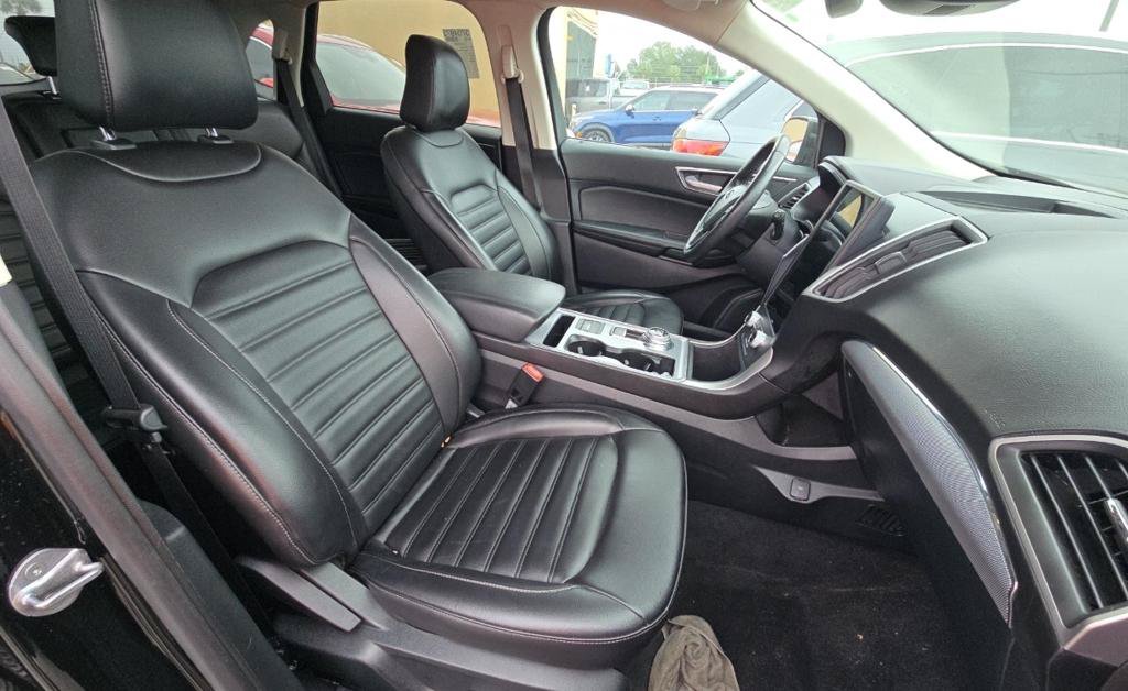 Used 2022 Ford Edge SEL w/ Convenience Package AWD/4WD image 16