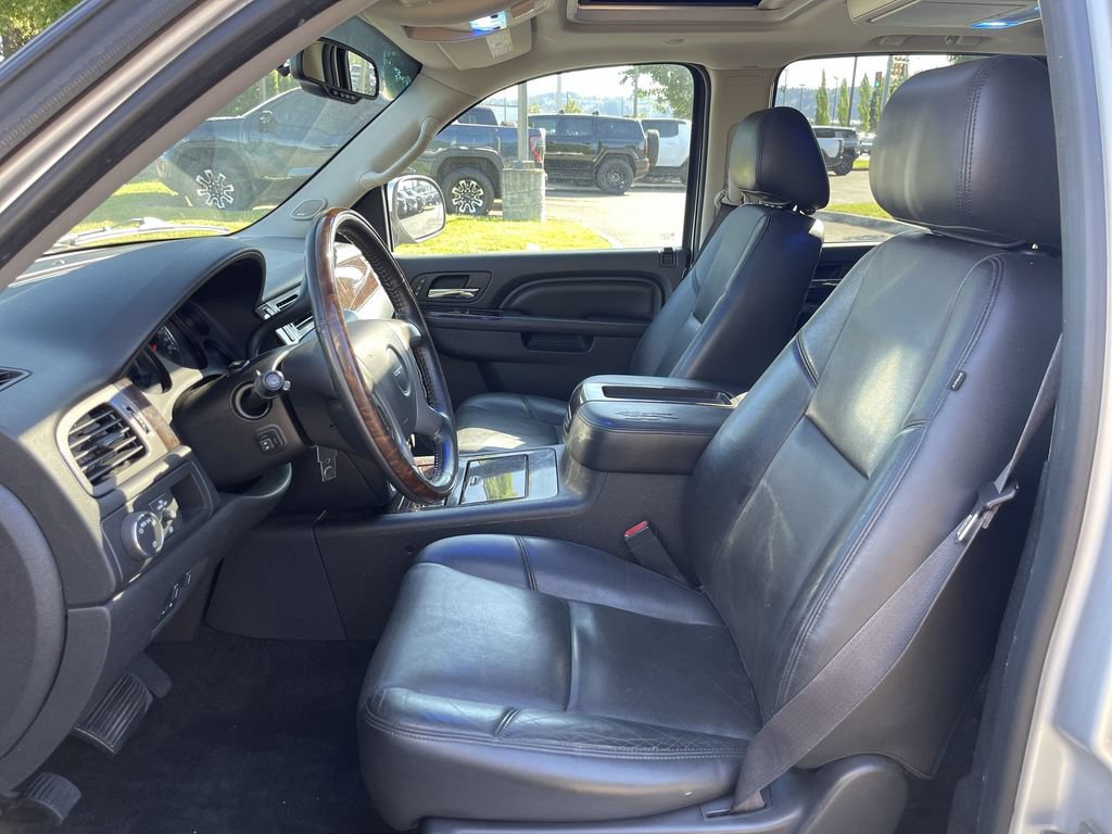 Used 2014 GMC Yukon XL Denali AWD/4WD image 18
