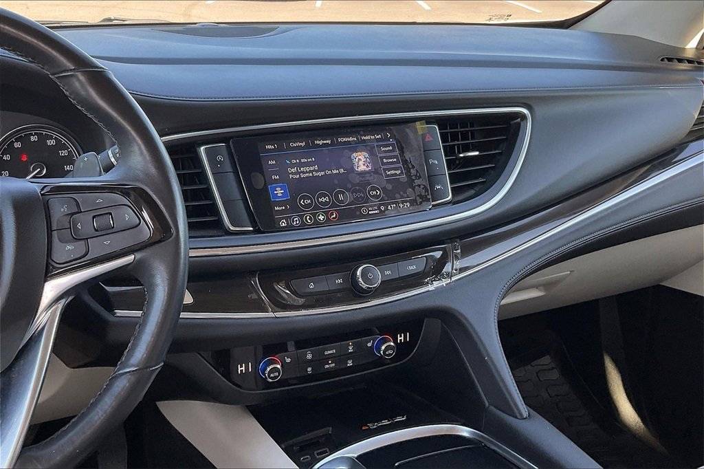 Used 2023 Buick Enclave Essence w/ Experience Buick Package image 6