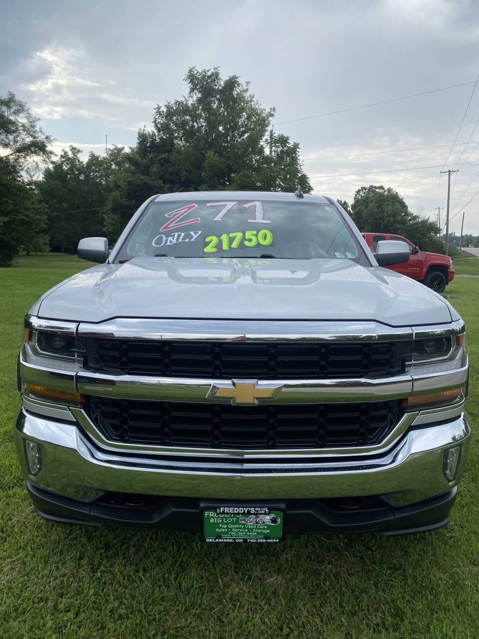 Used 2017 Chevrolet Silverado 1500 LT w/ All Star Edition AWD/4WD image 3