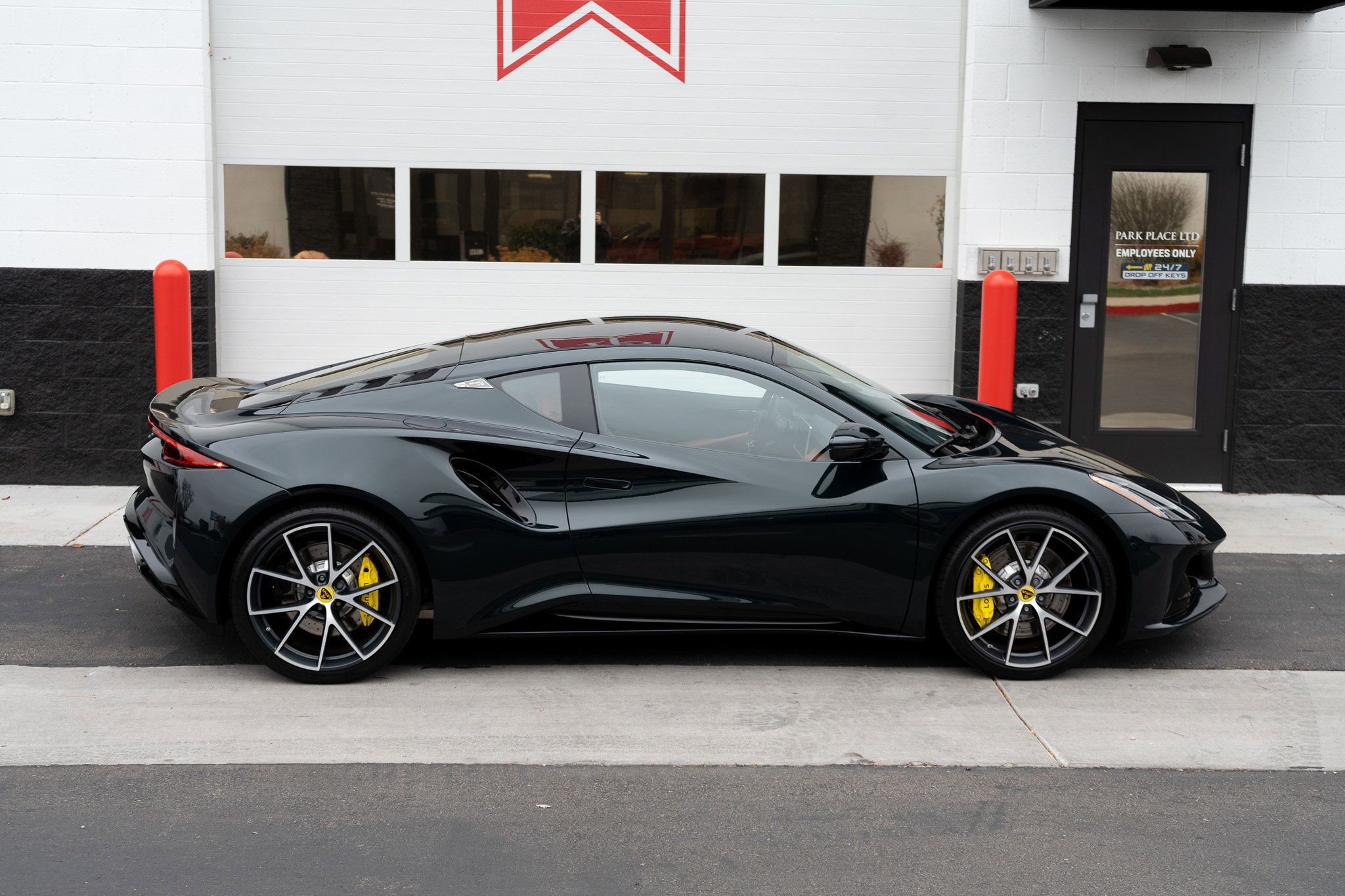 Used 2025 Lotus Emira image 49