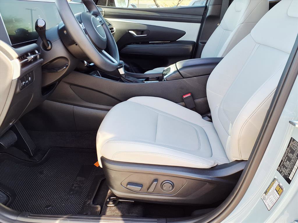 Certified 2025 Hyundai Santa Cruz SEL image 23