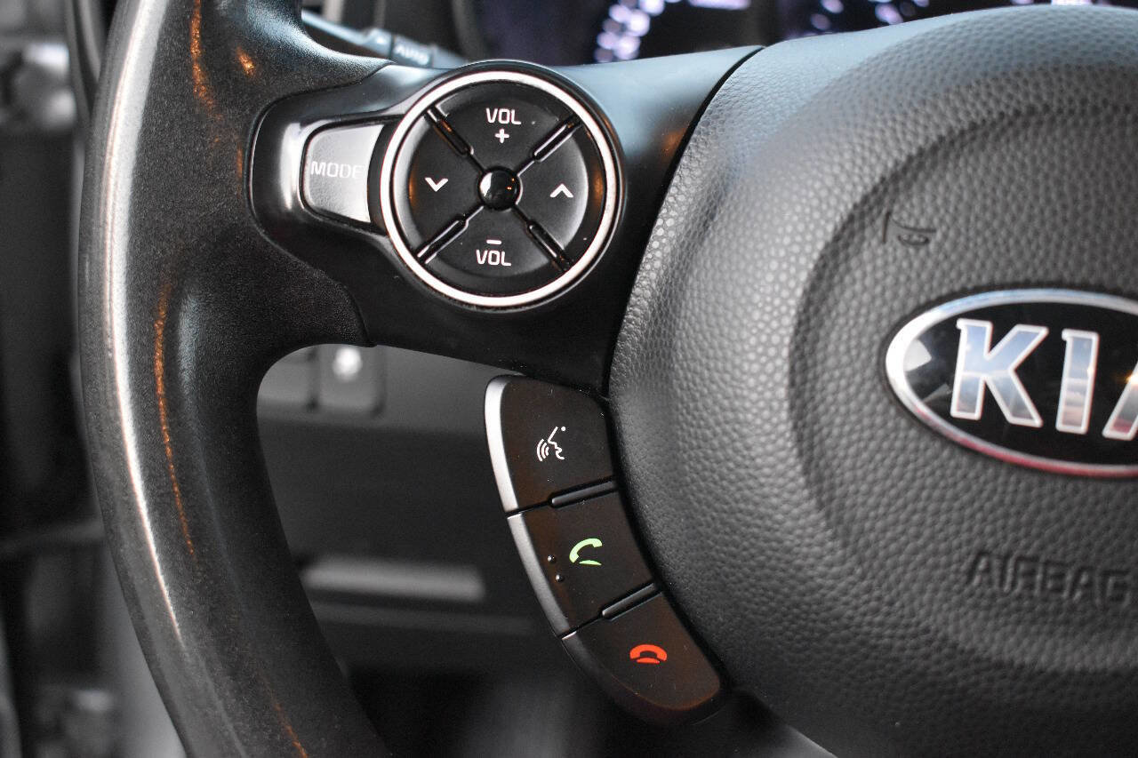 Used 2018 Kia Soul + image 21