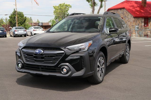 Used 2025 Subaru Outback Premium image 7
