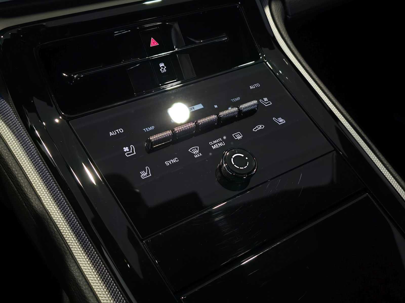 New 2025 Porsche Panamera 4 image 30