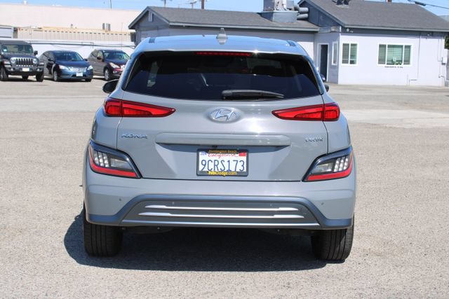 Used 2022 Hyundai Kona Limited w/ Cargo Package FWD image 4