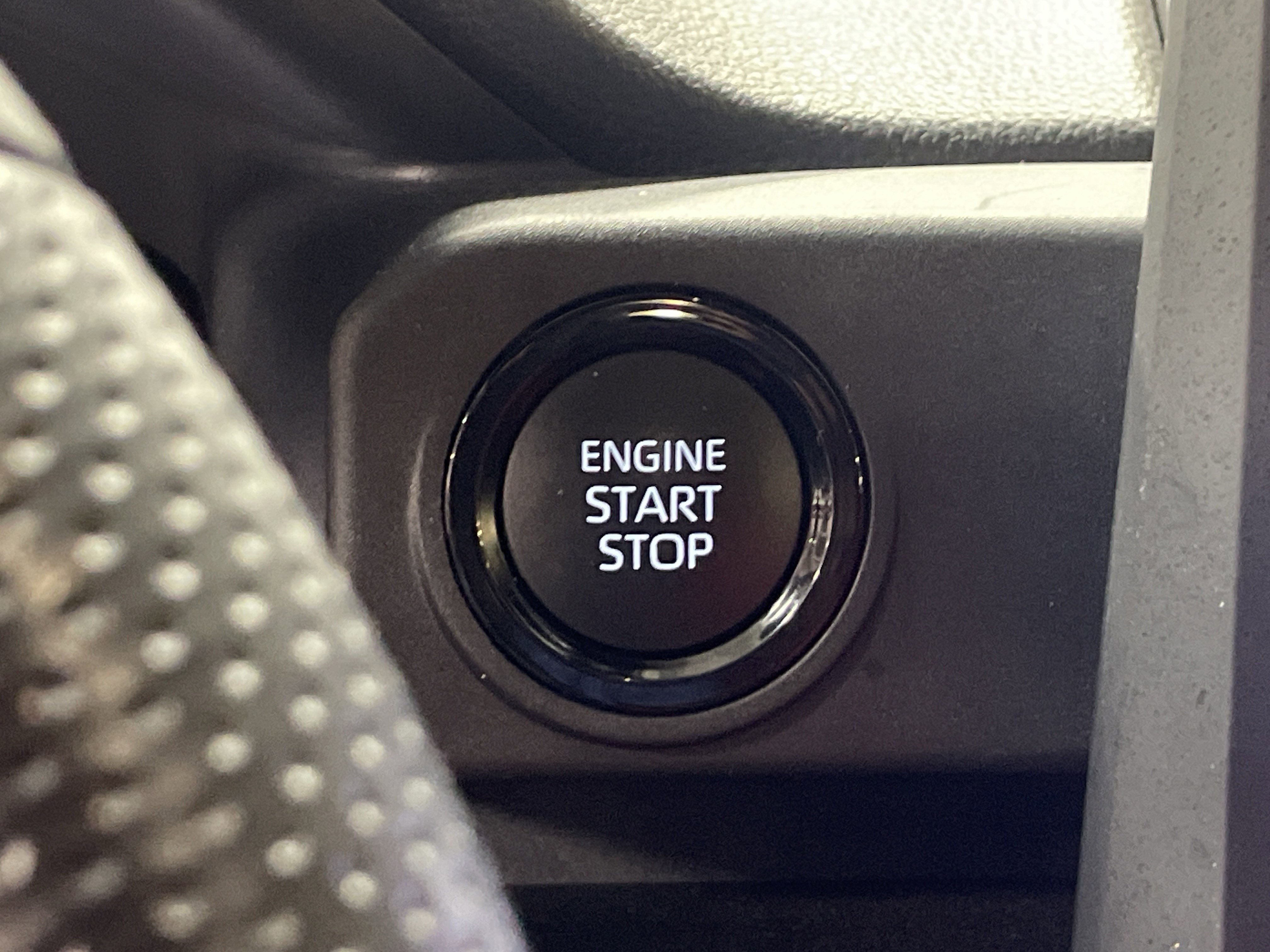 Certified 2025 Toyota Tacoma SR image 29