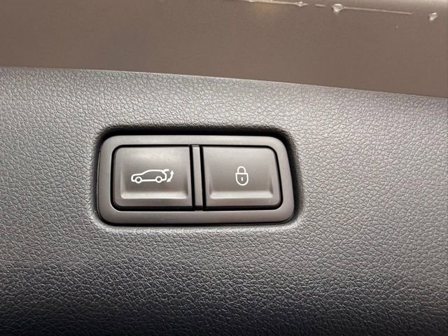 Used 2024 Genesis Electrified GV70 AWD/4WD image 26