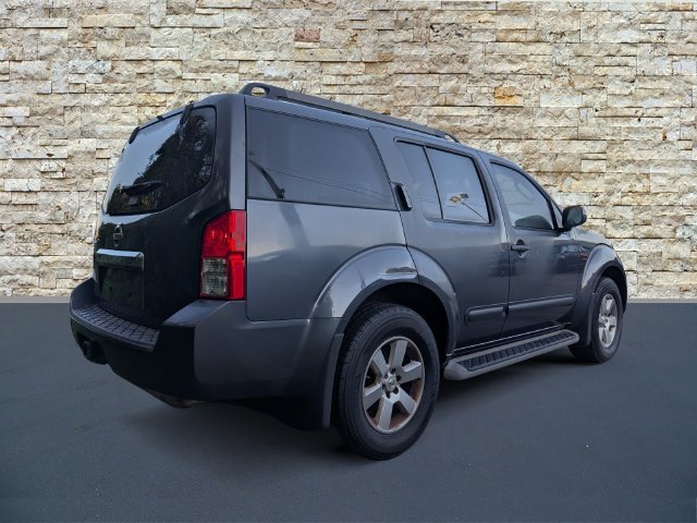 Used 2011 Nissan Pathfinder SV AWD/4WD image 7