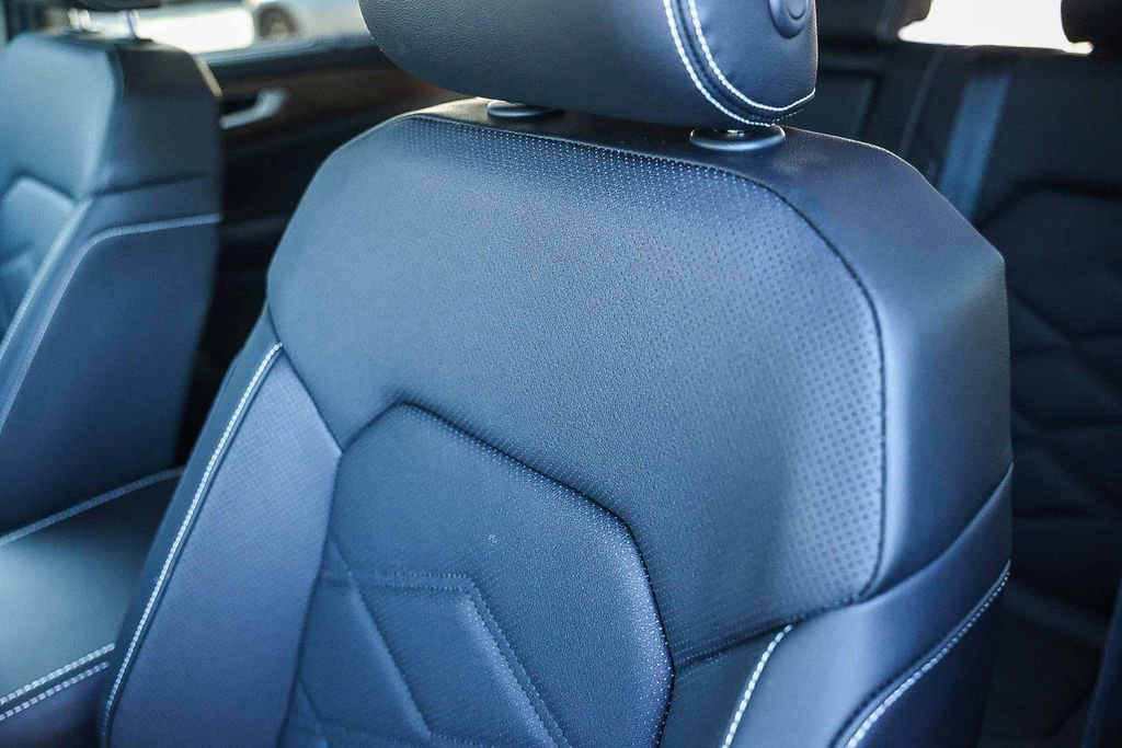 New 2026 Volkswagen Atlas SE image 37