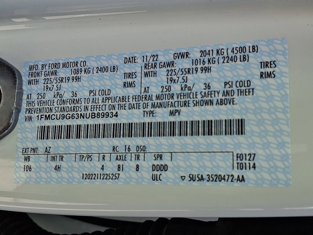 Certified 2022 Ford Escape SE w/ SE Sport Appearance Package image 27