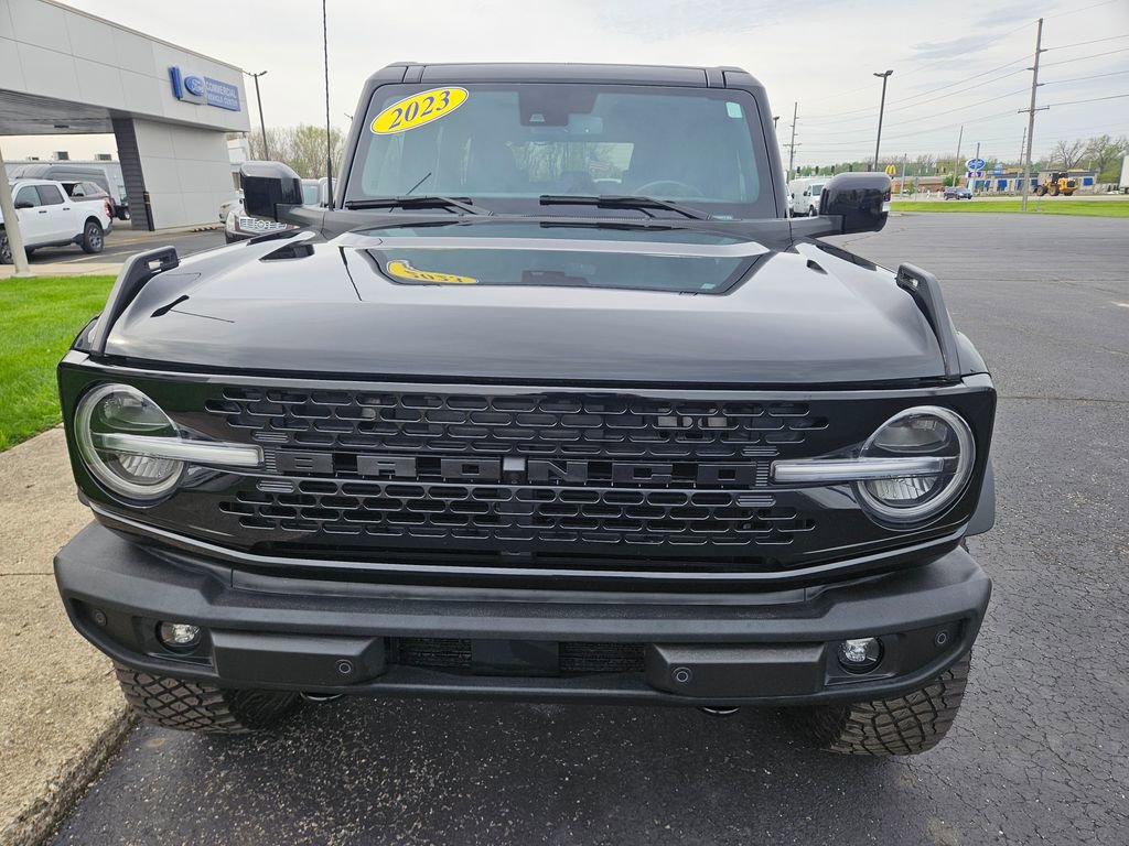 Used 2023 Ford Bronco Outer Banks w/ Sasquatch Package AWD/4WD image 3