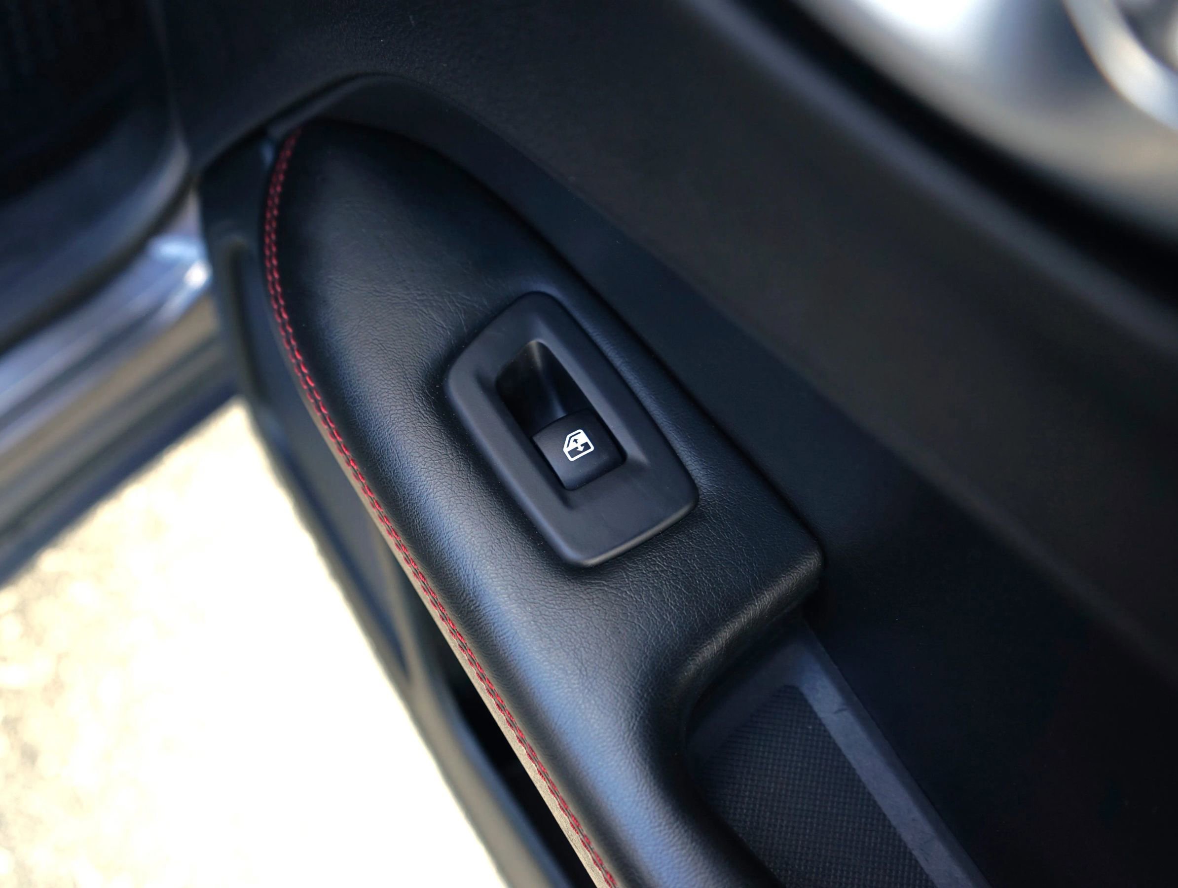 Used 2018 Jeep Compass Trailhawk image 36