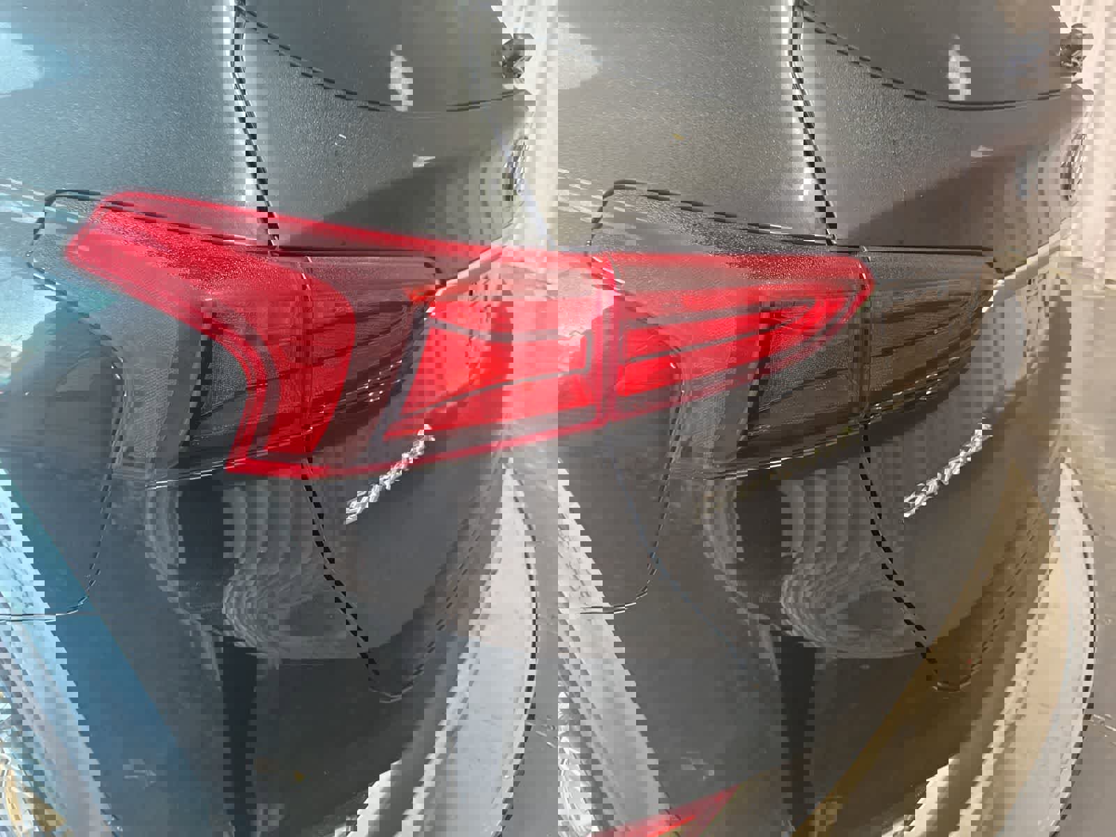 Used 2020 Hyundai Santa Fe SEL w/ Convenience Package image 12