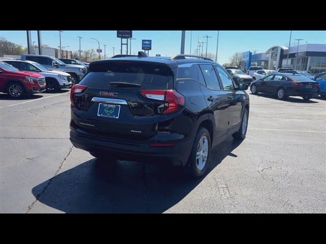 Certified 2023 GMC Terrain SLE w/ Driver Convenience Package image 8