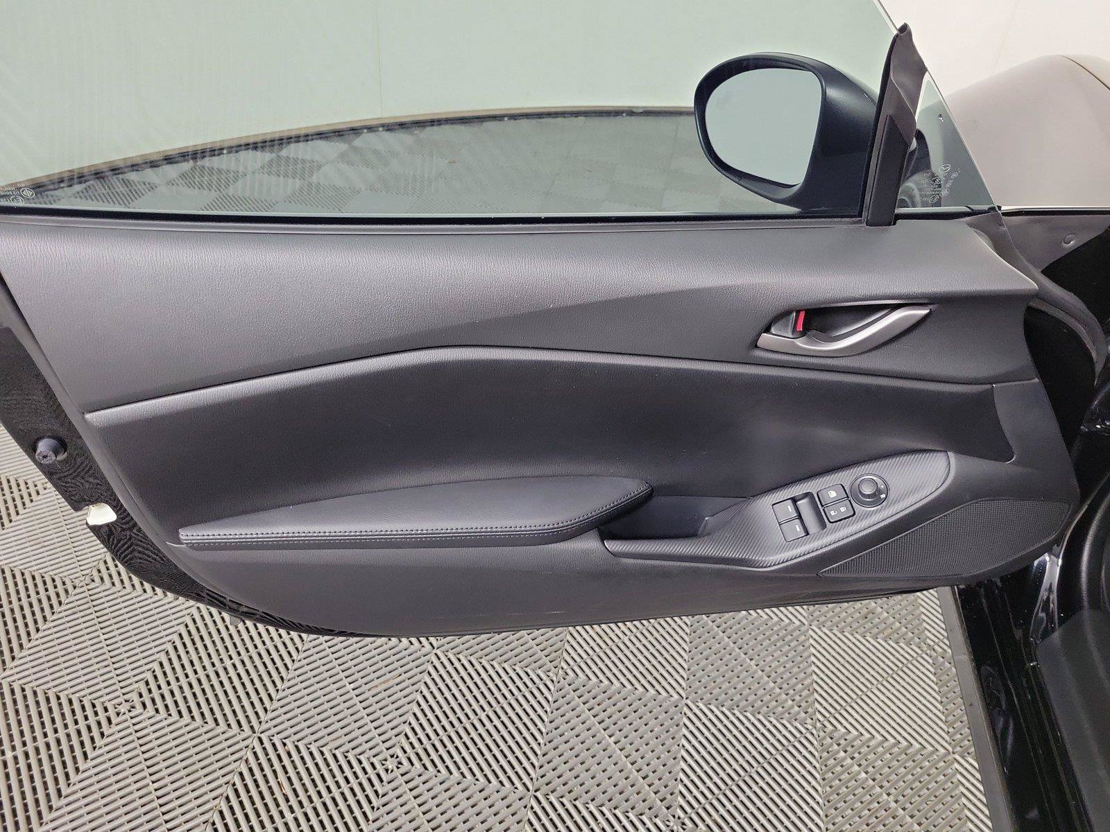 Certified 2025 MAZDA MX-5 Miata Sport RWD image 11