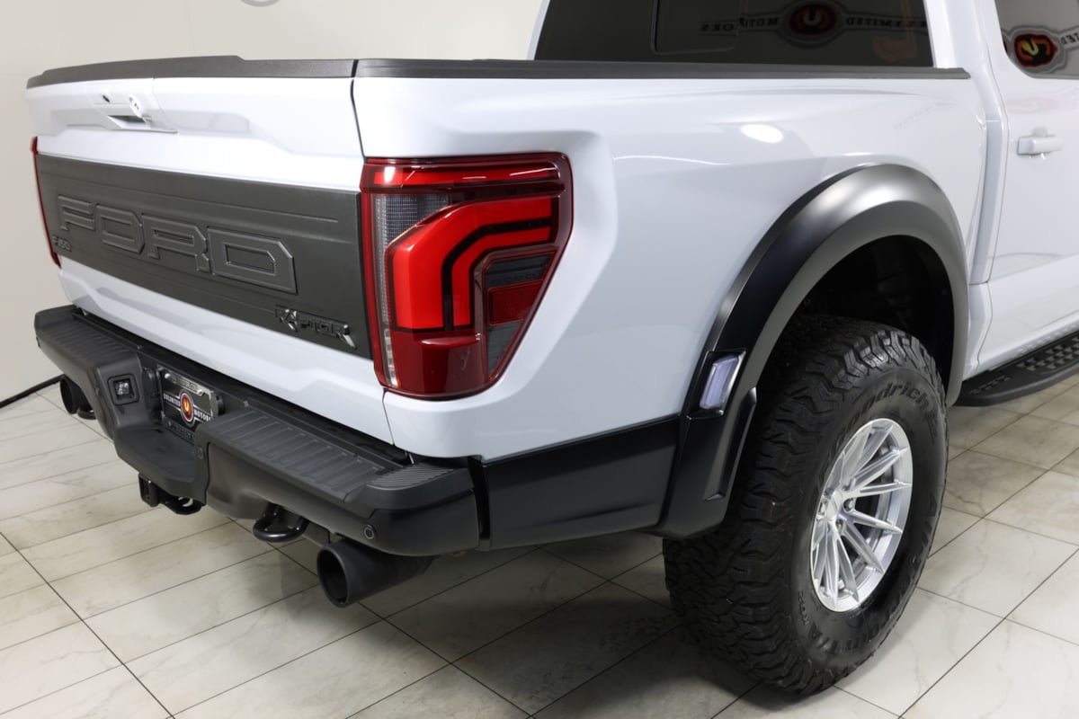 Used 2025 Ford F150 Raptor AWD/4WD image 44