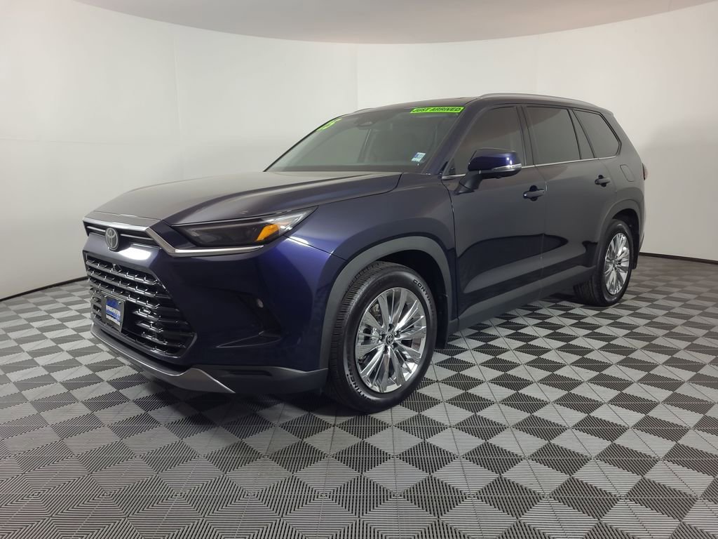 Used 2025 Toyota Grand Highlander AWD image 7