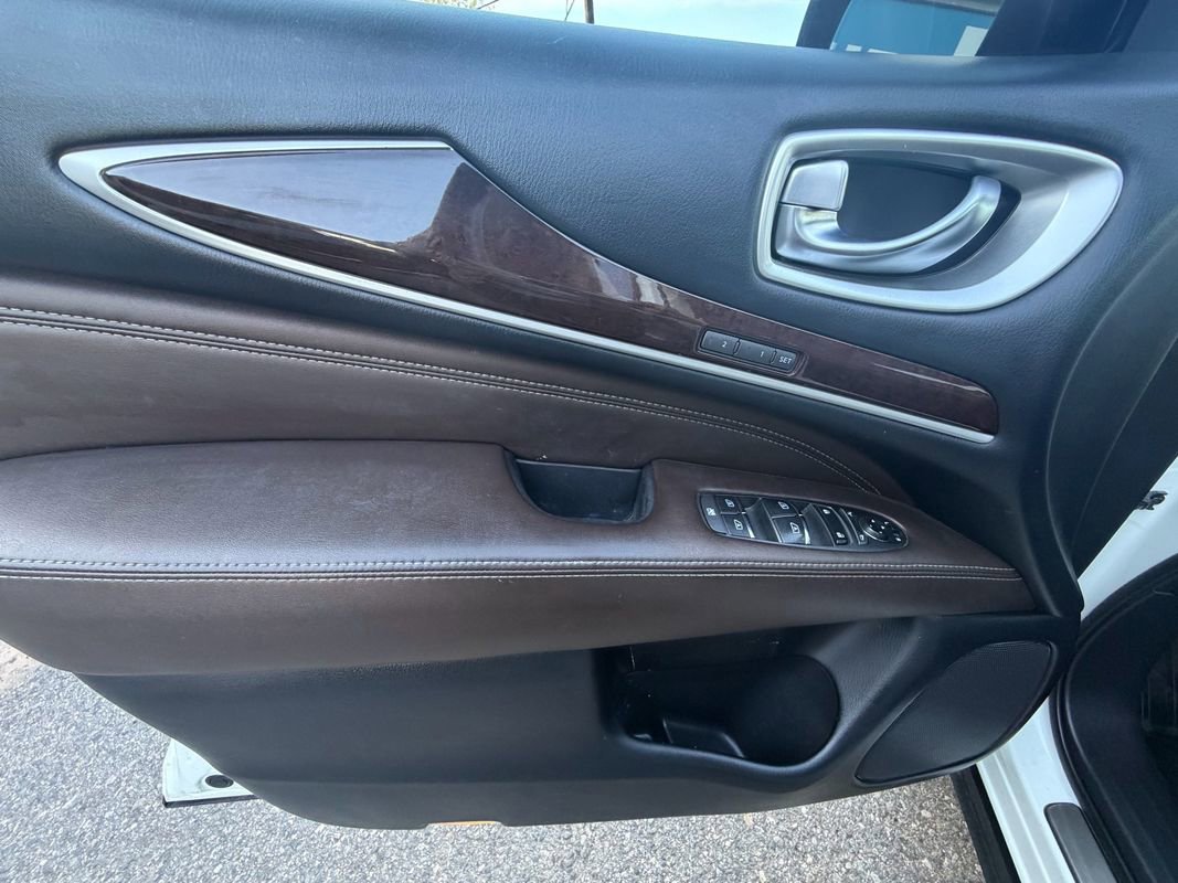 Used 2019 INFINITI QX60 Luxe w/ Sensory Package image 22