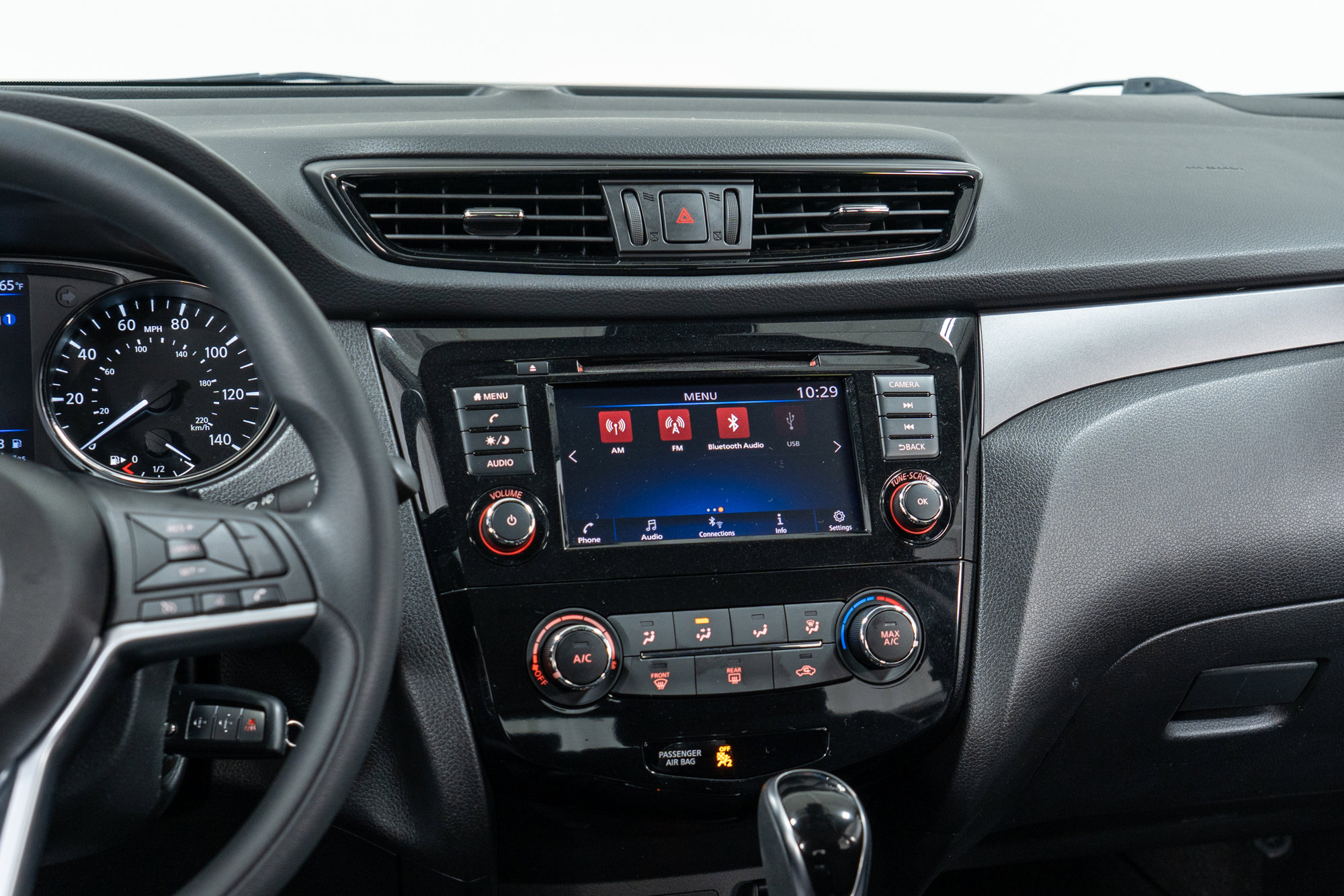 Used 2020 Nissan Rogue Sport S image 19