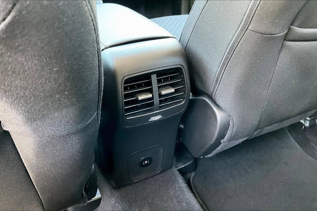 Used 2023 Ford Escape Active w/ Tech Pack #1 AWD/4WD image 10
