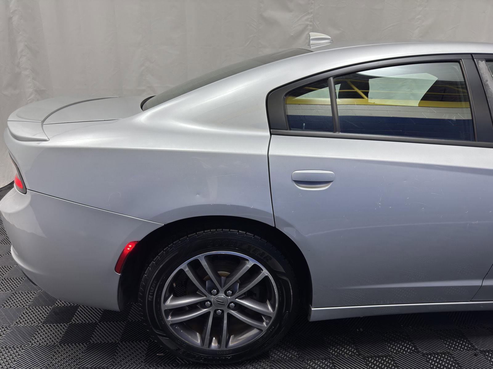 Used 2019 Dodge Charger SXT image 8