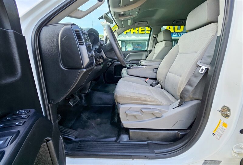 Used 2018 Chevrolet Silverado 2500 W/T w/ WT Fleet Convenience Package image 12