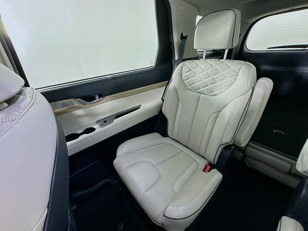 Used 2022 Hyundai Palisade Limited FWD image 12