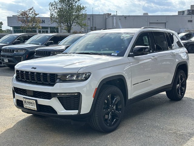 New 2026 Jeep Grand Cherokee Limited w/ Limited Altitude Package AWD/4WD image 5