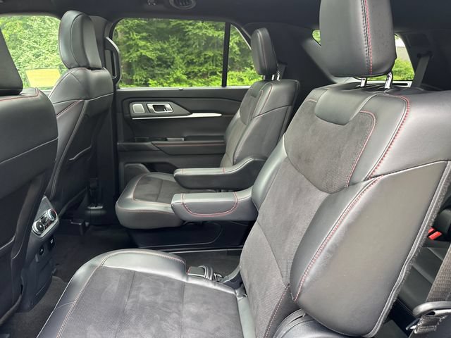 Used 2025 Ford Explorer ST AWD/4WD image 19