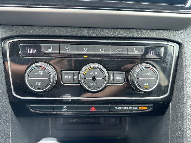 Used 2023 Volkswagen Atlas SE AWD/4WD image 39