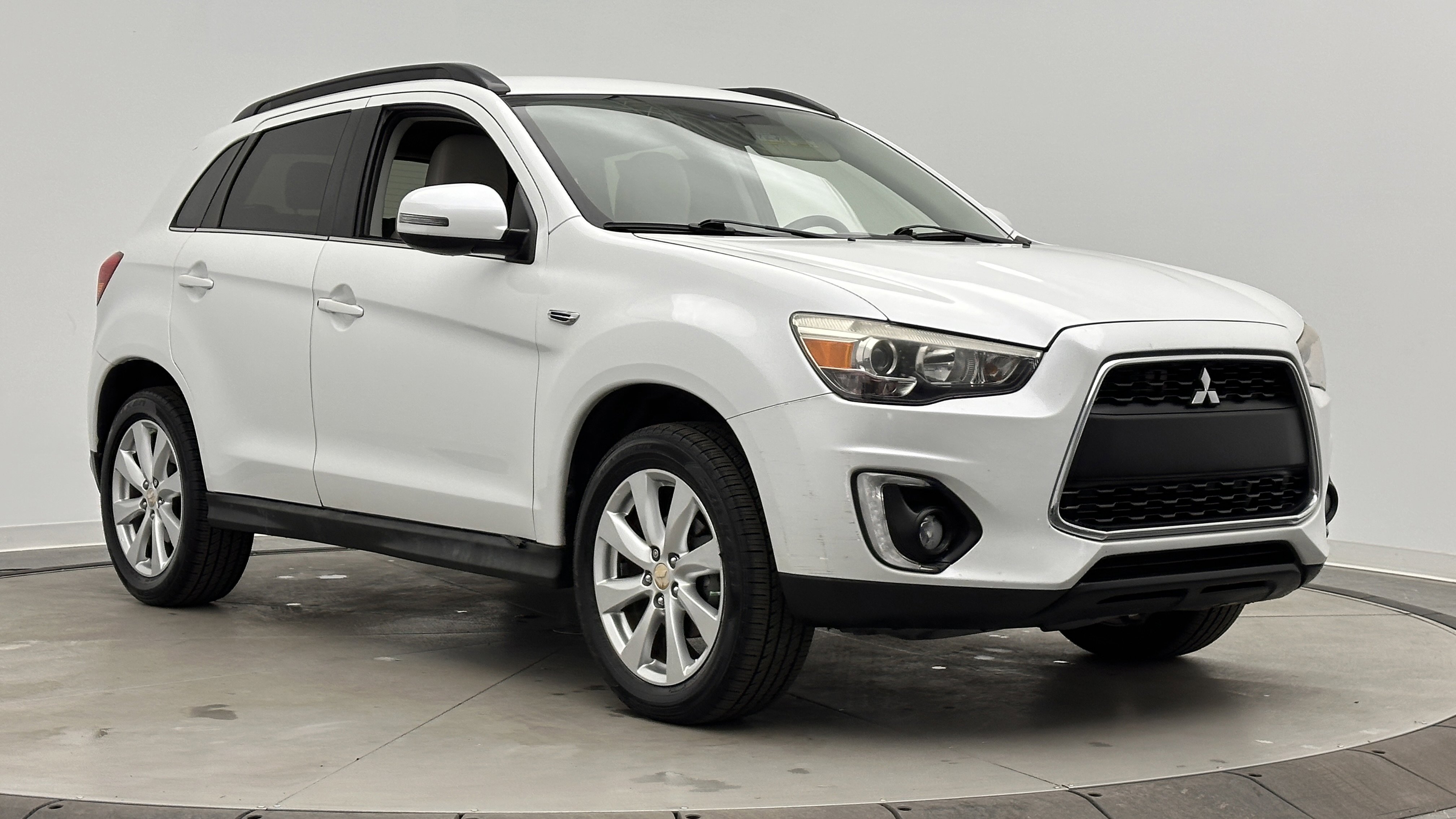 Used 2015 Mitsubishi Outlander Sport GT image 3