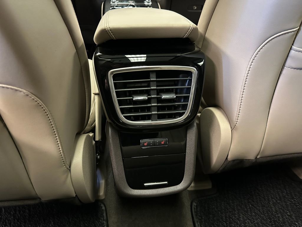 Used 2022 Lincoln Nautilus Reserve w/ Luxury Package image 17