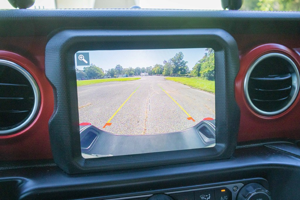Used 2022 Jeep Gladiator Rubicon w/ LED Lighting Group AWD/4WD image 17