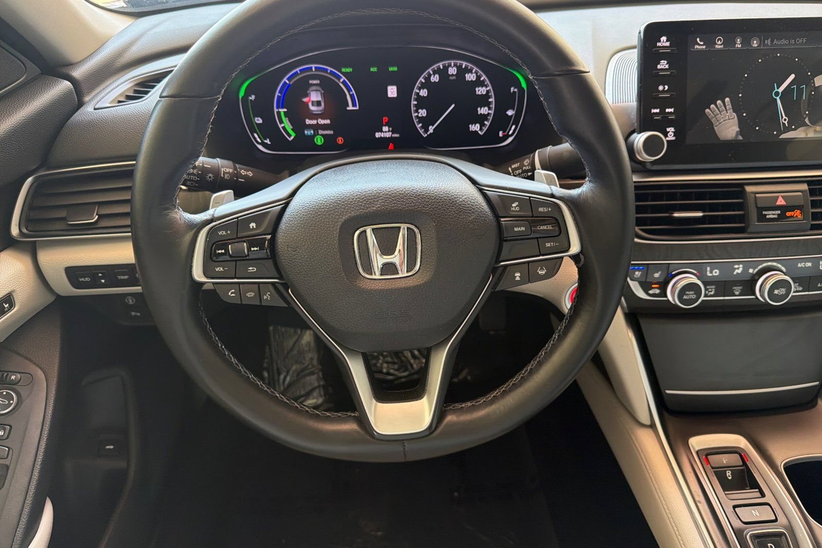 Used 2019 Honda Accord Touring image 14