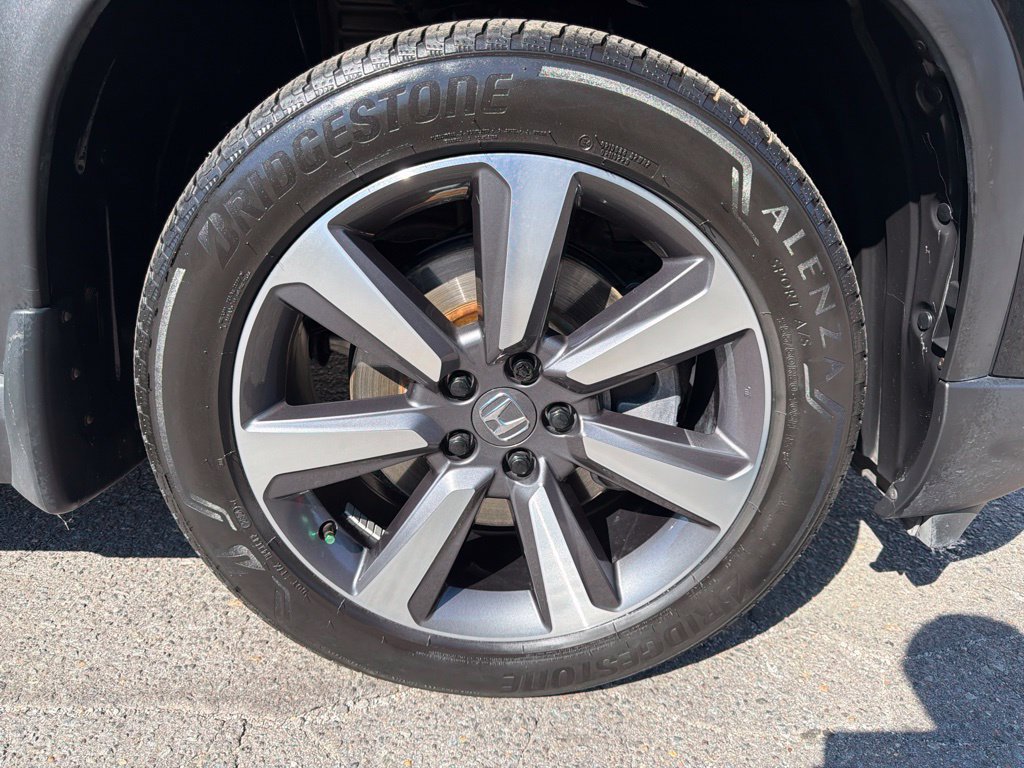 Used 2025 Honda Pilot Elite image 9