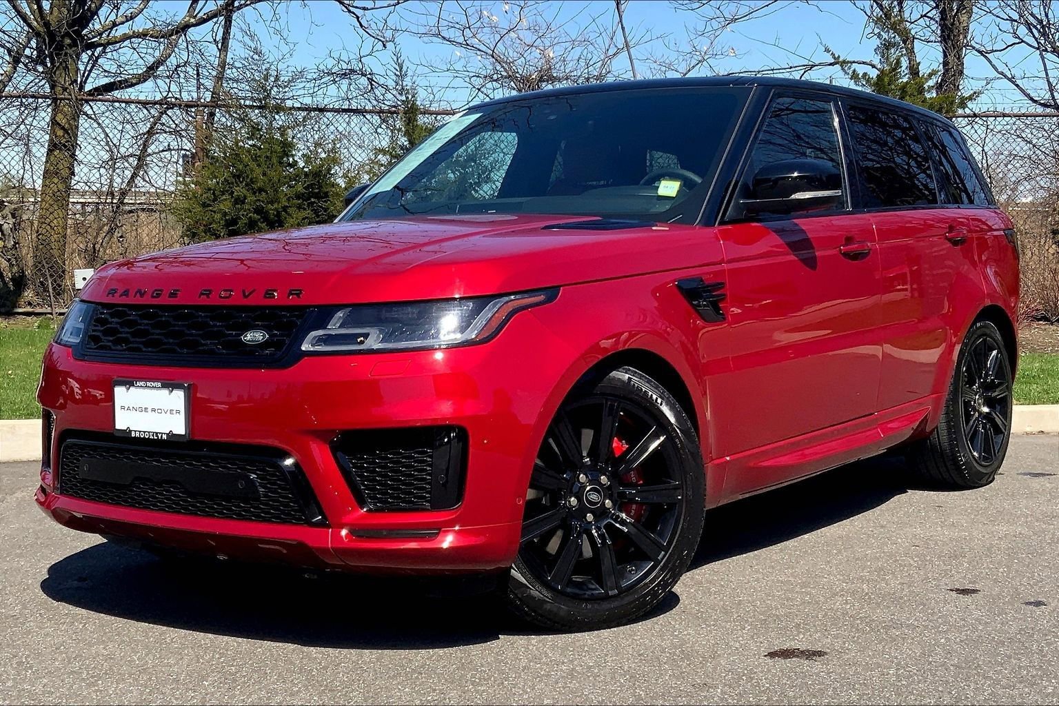 Used 2022 Land Rover Range Rover Sport HST image 1