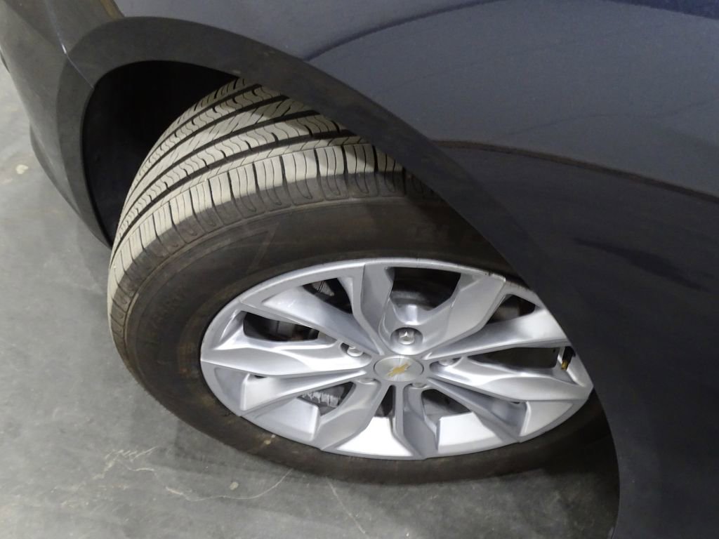 Used 2023 Chevrolet Malibu LT FWD image 41