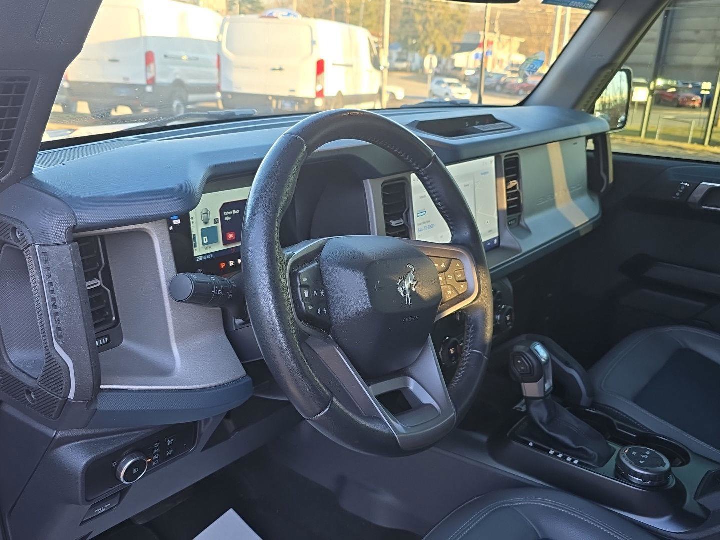 Used 2024 Ford Bronco Outer Banks image 12